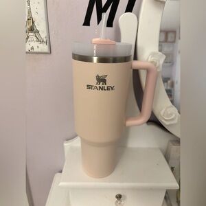 Stanley 40 oz Tumbler (Color: Bloom from the Clean Slate Collection)